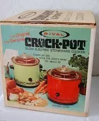 Vintage 1970s Avocado Green Rival 3100 Crock Pot Slow Cooker